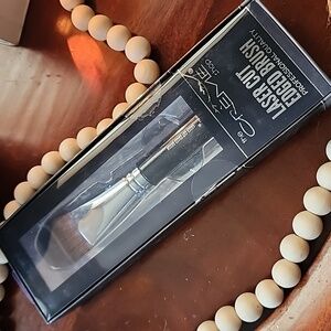 the CRÈME shop LASER CUT EDGED BRUSH NIB FACTORY PACKAGED